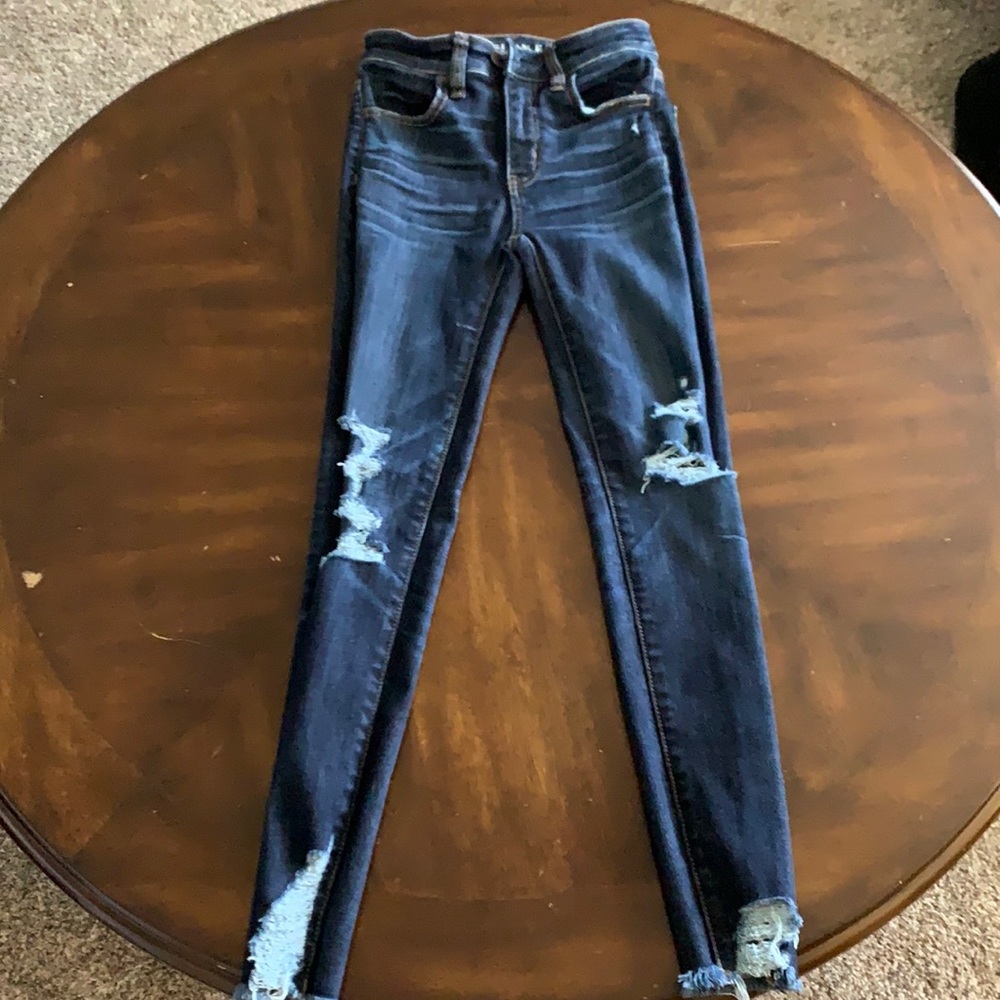 American Eagle distressed and cropped ankle jeans